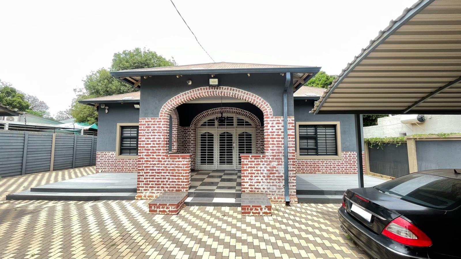 6 Bedroom House in Clydesdale