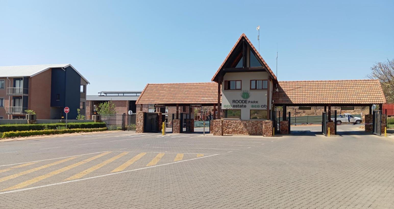 2 Bedroom Apartment in Kameeldrift East