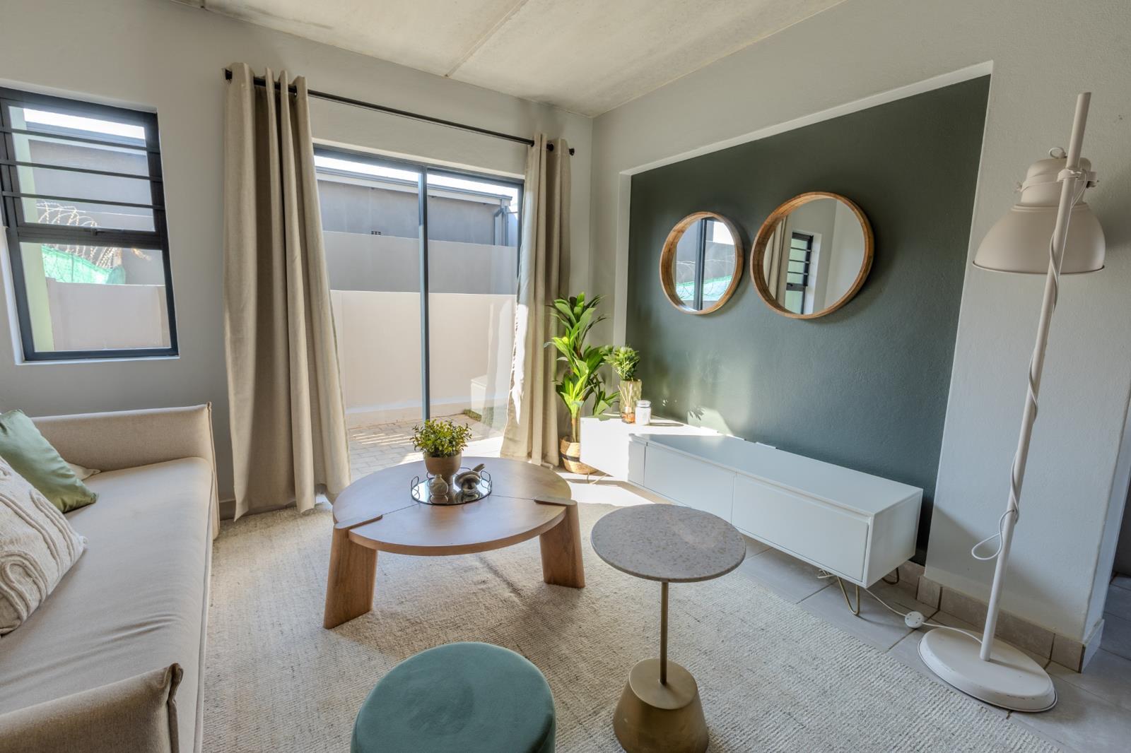 2 Bedroom Apartment in Cosmo City