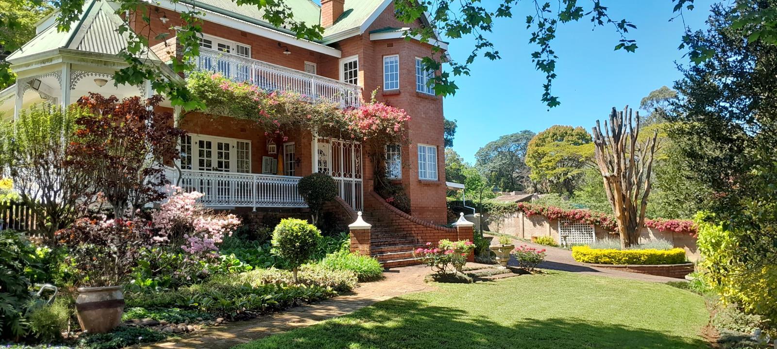 5 Bedroom House in Hillcrest Central