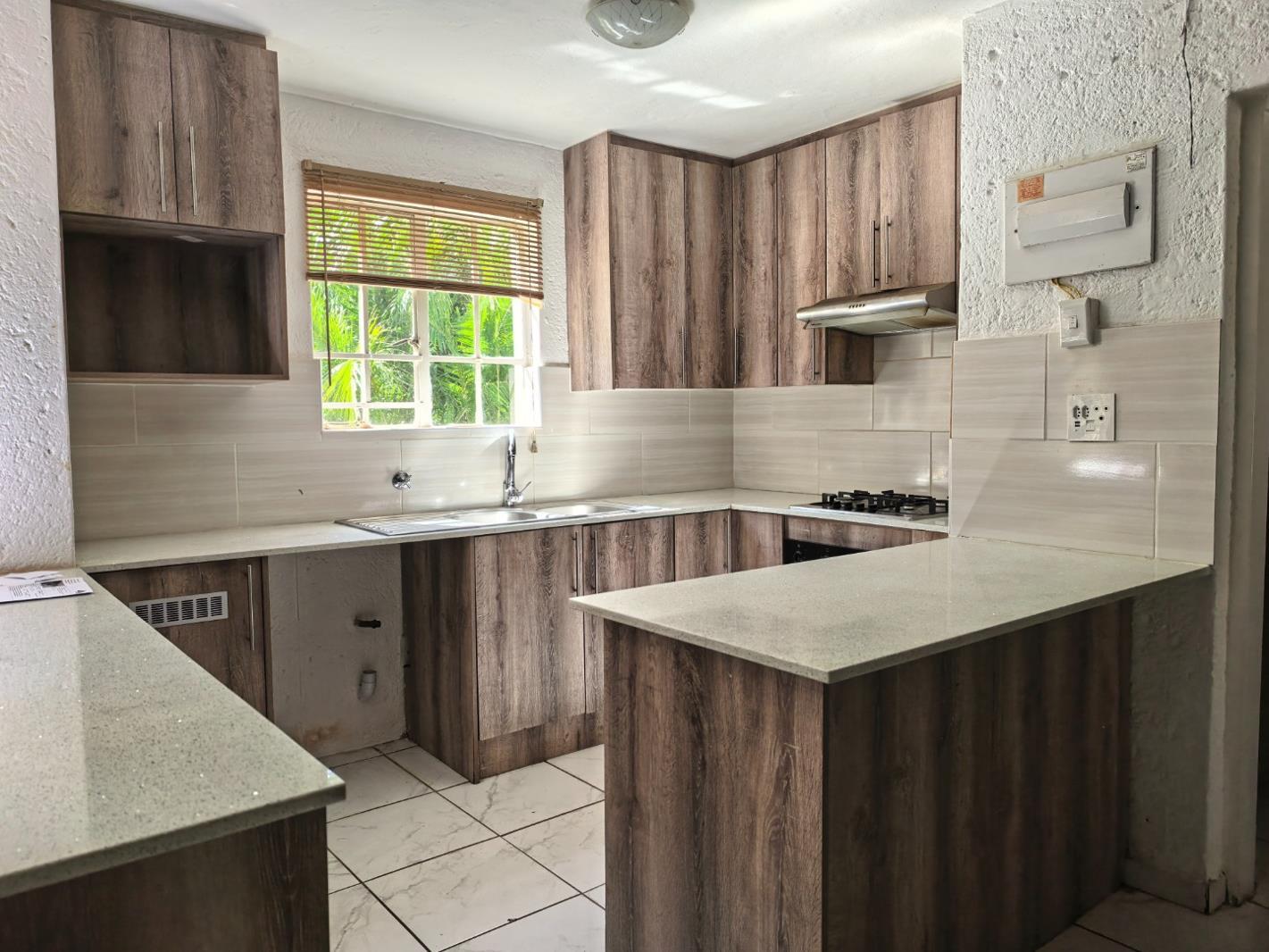 2 Bedroom Townhouse in Bassonia