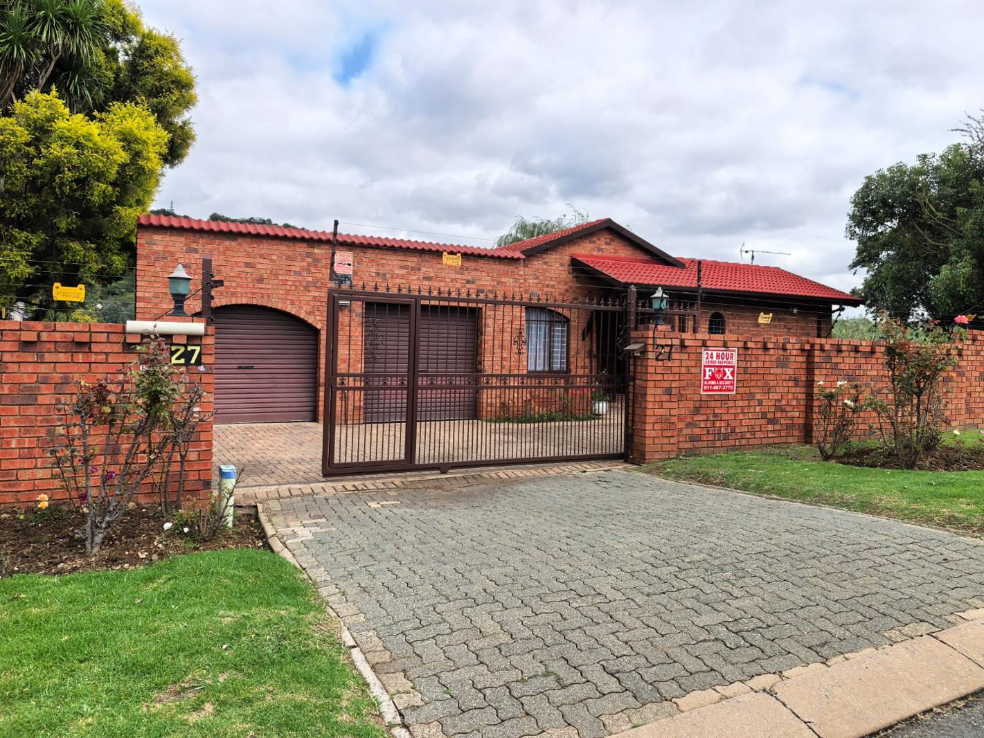 3 Bedroom House in Glenvista