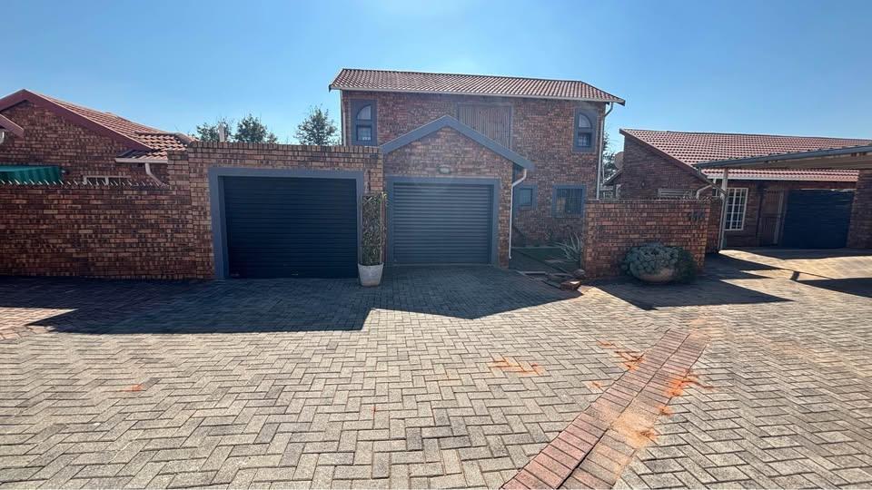 3 Bedroom House in Sinoville