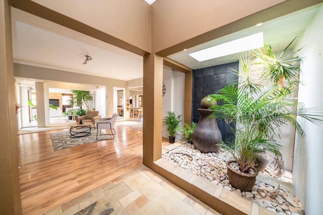 3 Bedroom House in Glen Marais