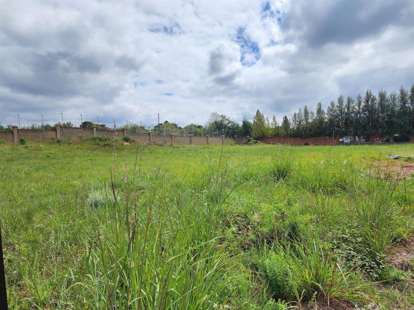 5 012 m² Land available in Zwavelpoort