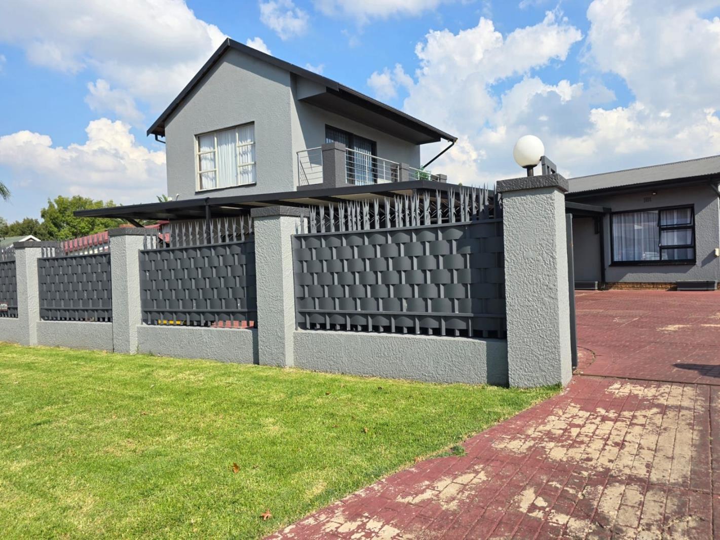 5 Bedroom House in Raceview