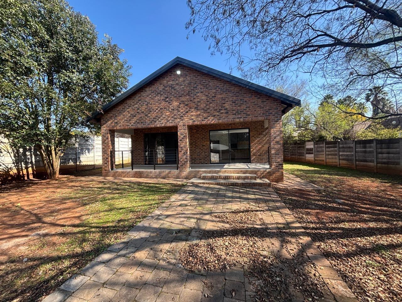 3 Bedroom House in Jatniel