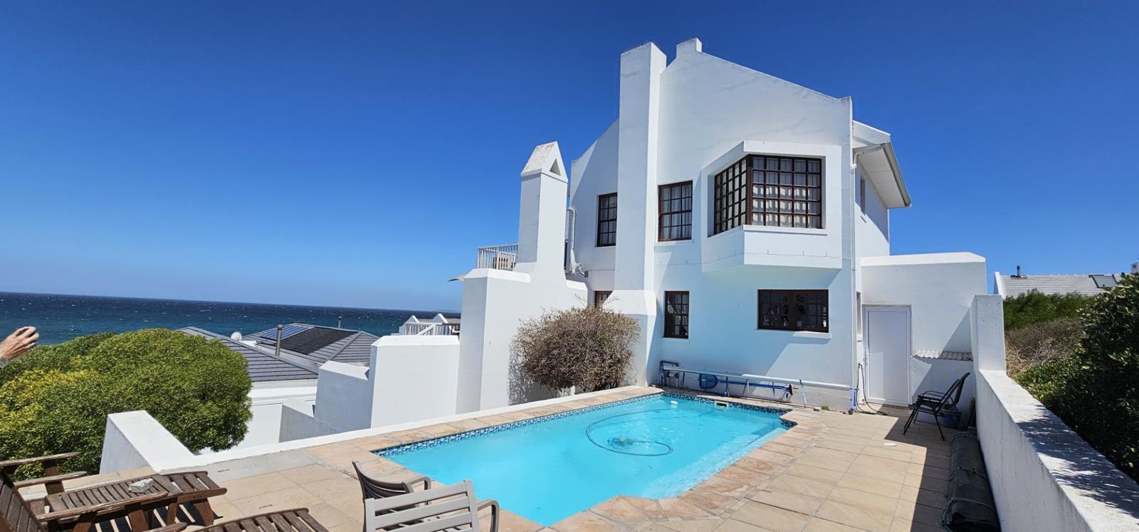 3 Bedroom House in Shelley Point