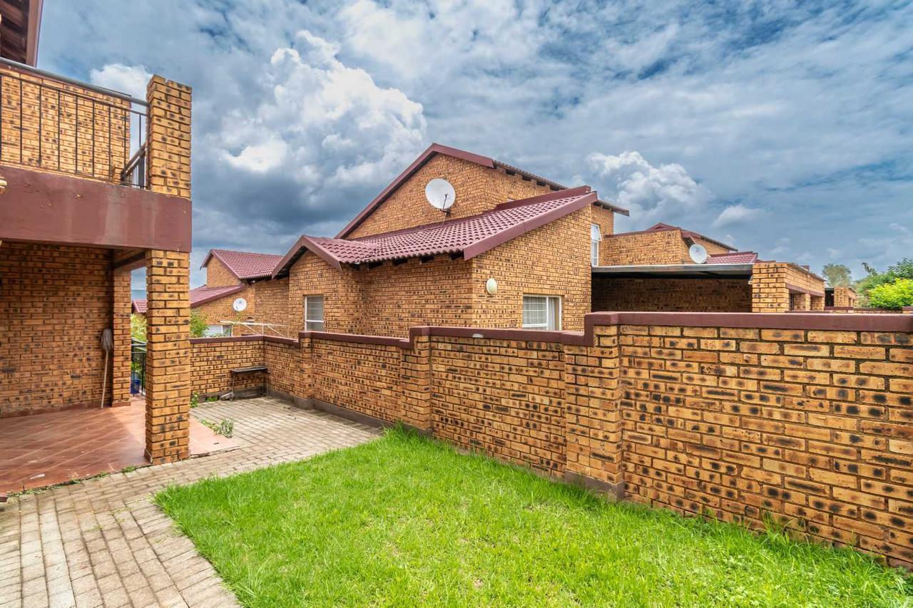 2 Bedroom Apartment in Honeydew