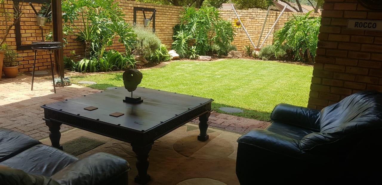 2 Bedroom Townhouse in Wilgeheuwel