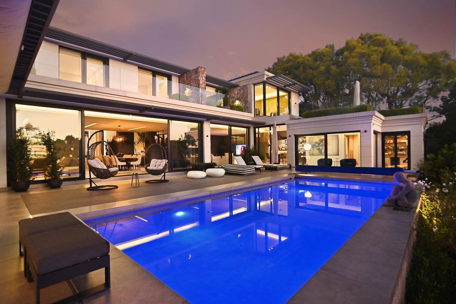 5 Bedroom House in Dainfern Golf Estate