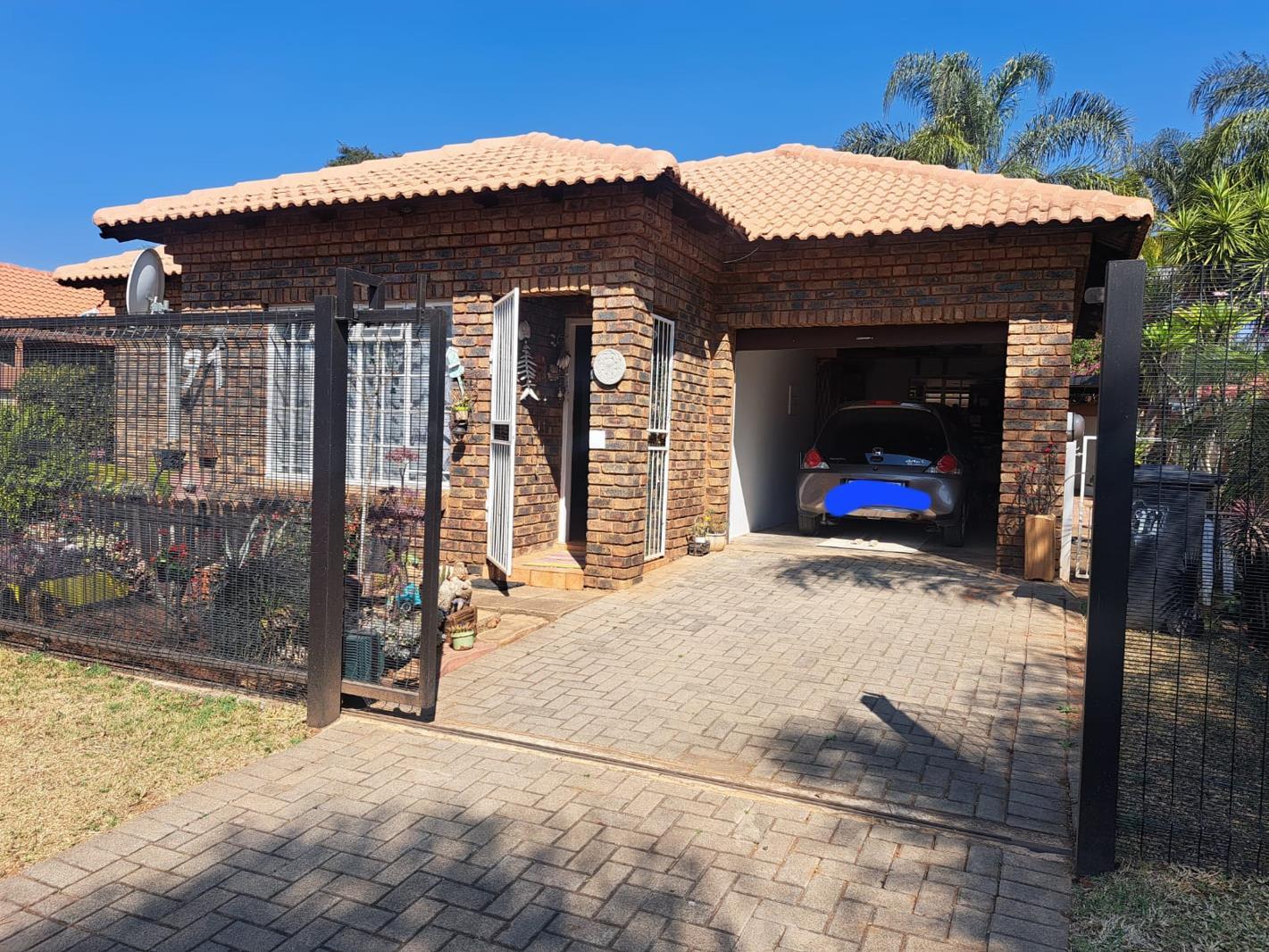 2 Bedroom Townhouse in Theresapark