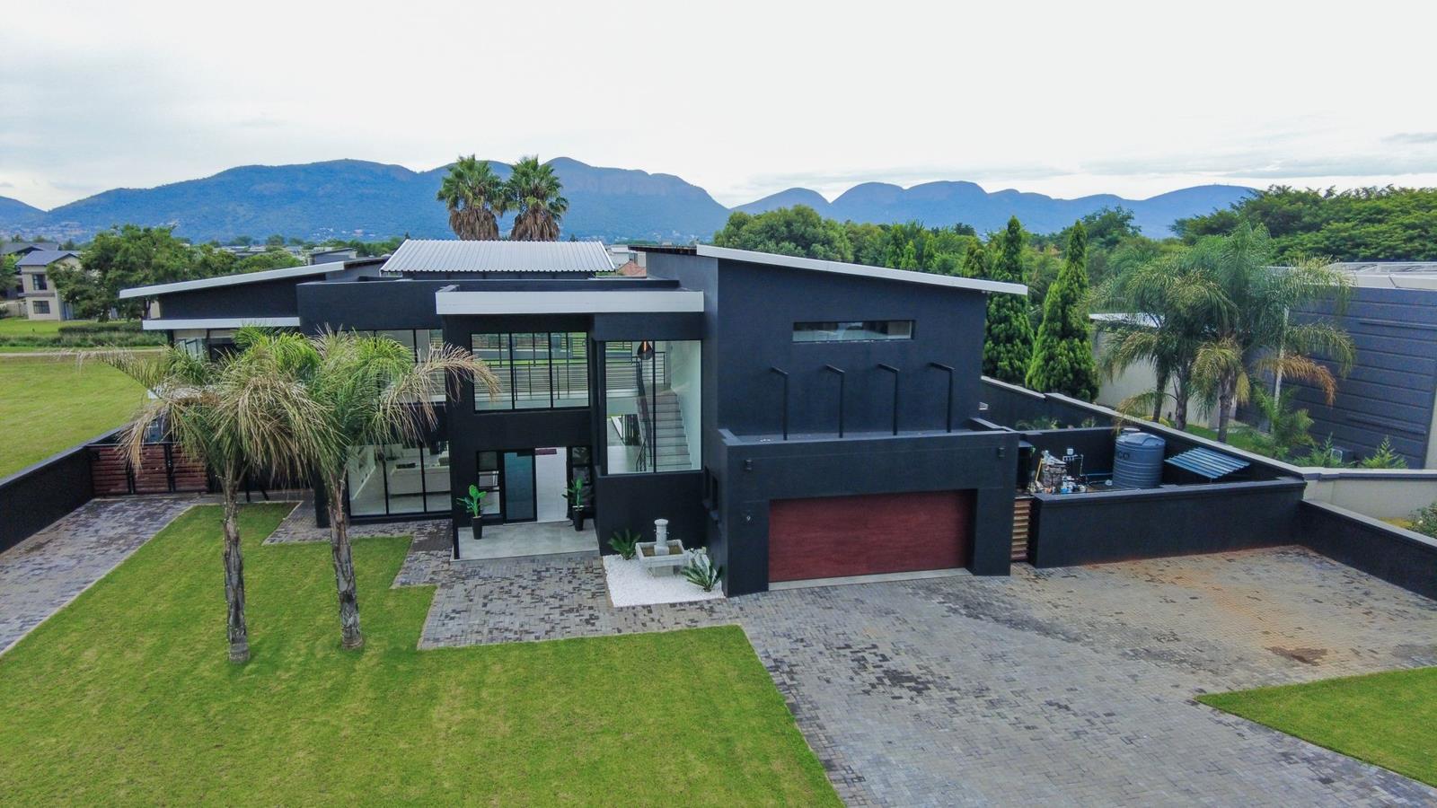 4 Bedroom House in The Islands Estate