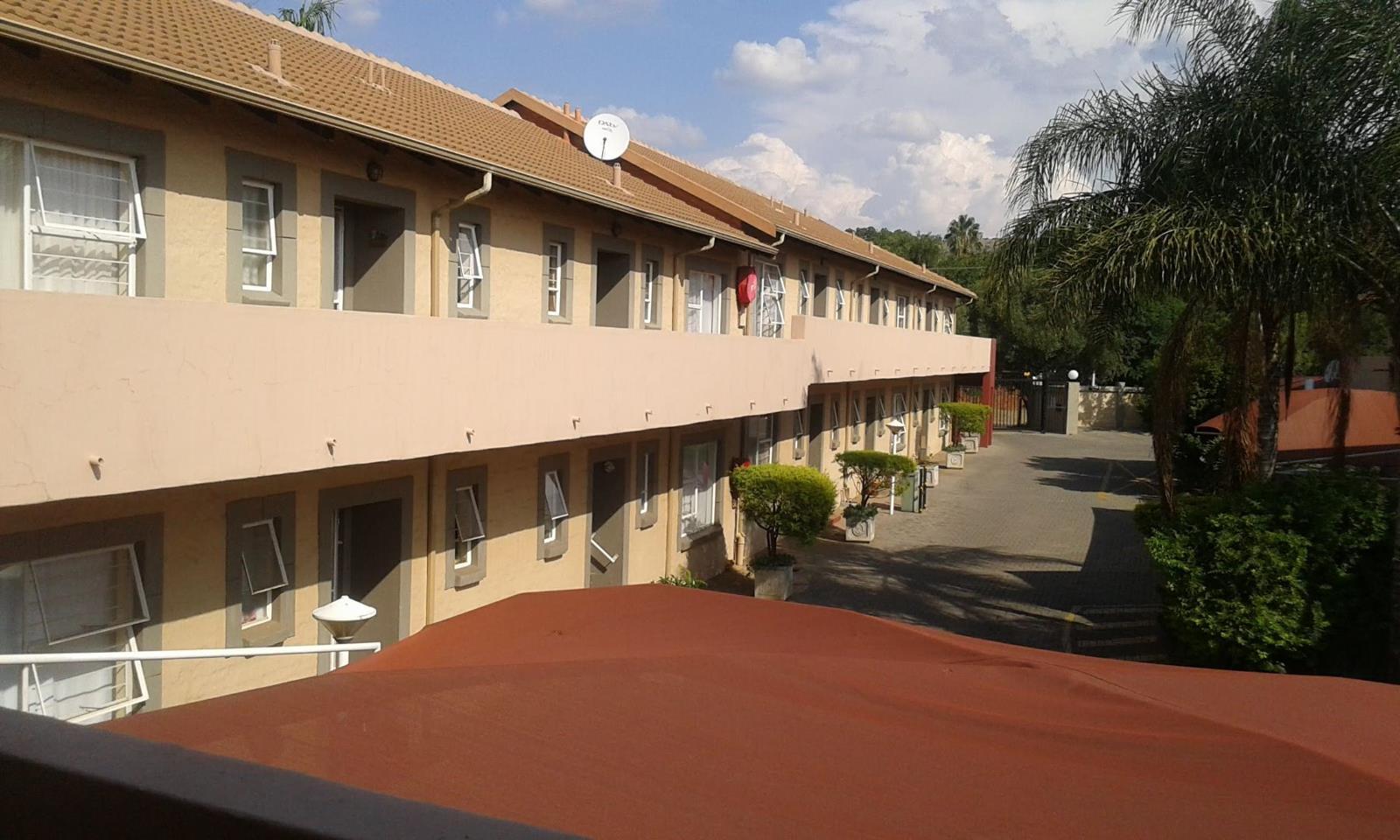 2 Bedroom Townhouse in Sinoville