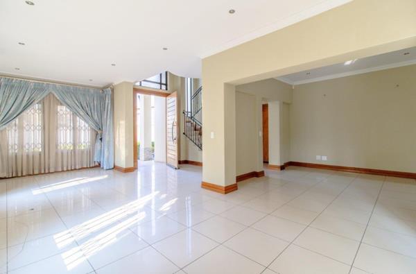 4 Bedroom Townhouse in Newmarket Park