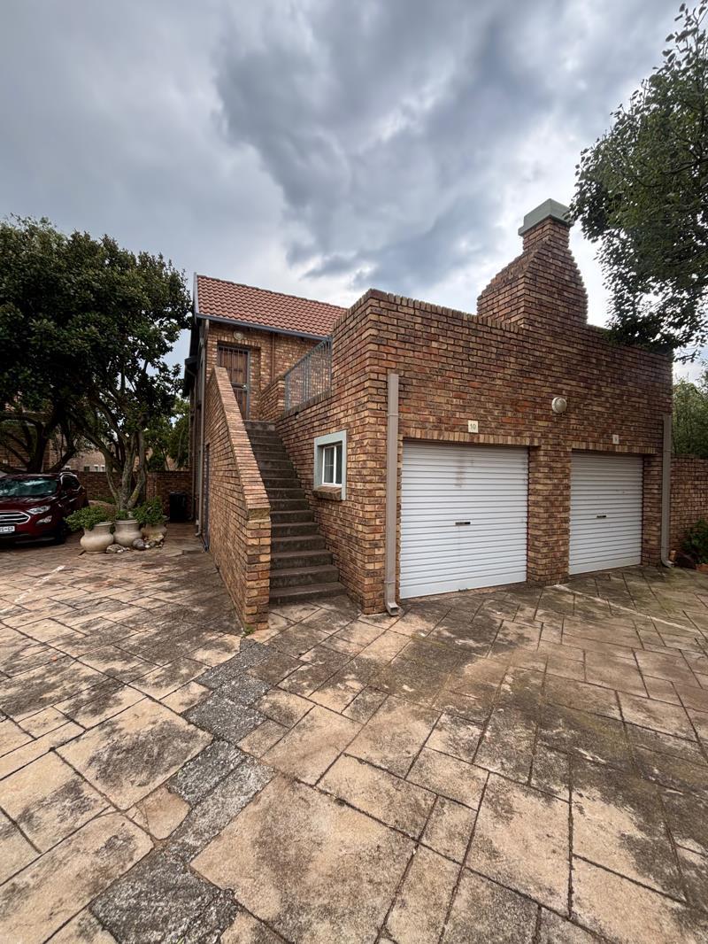 2 Bedroom Townhouse in Rietvalleirand