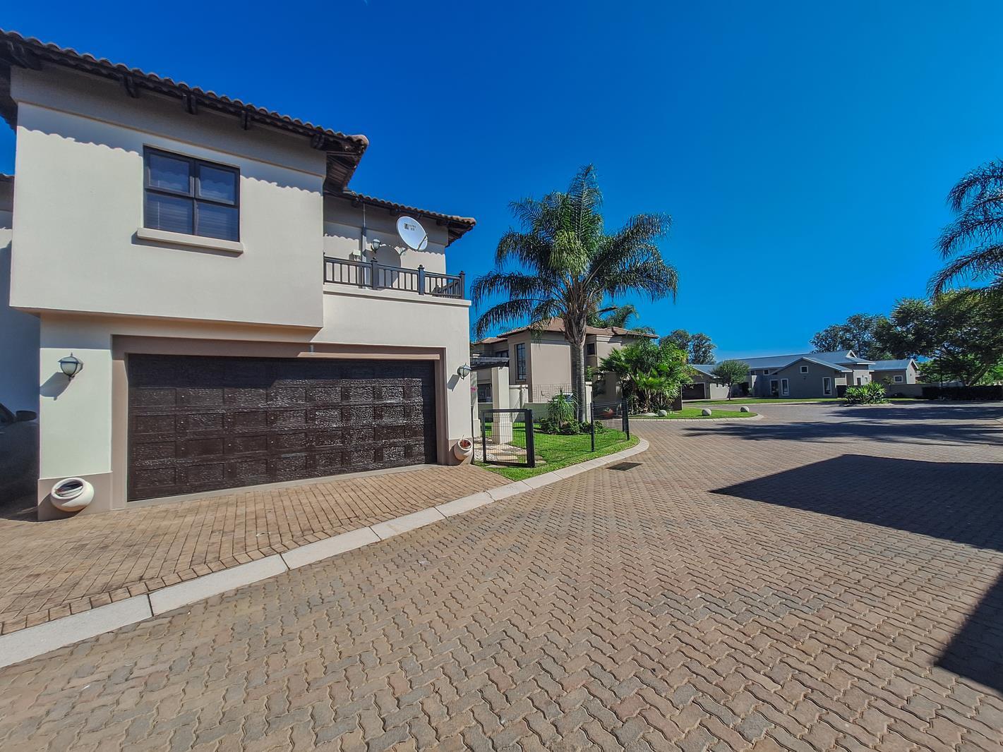 3 Bedroom Apartment in The Island Estates