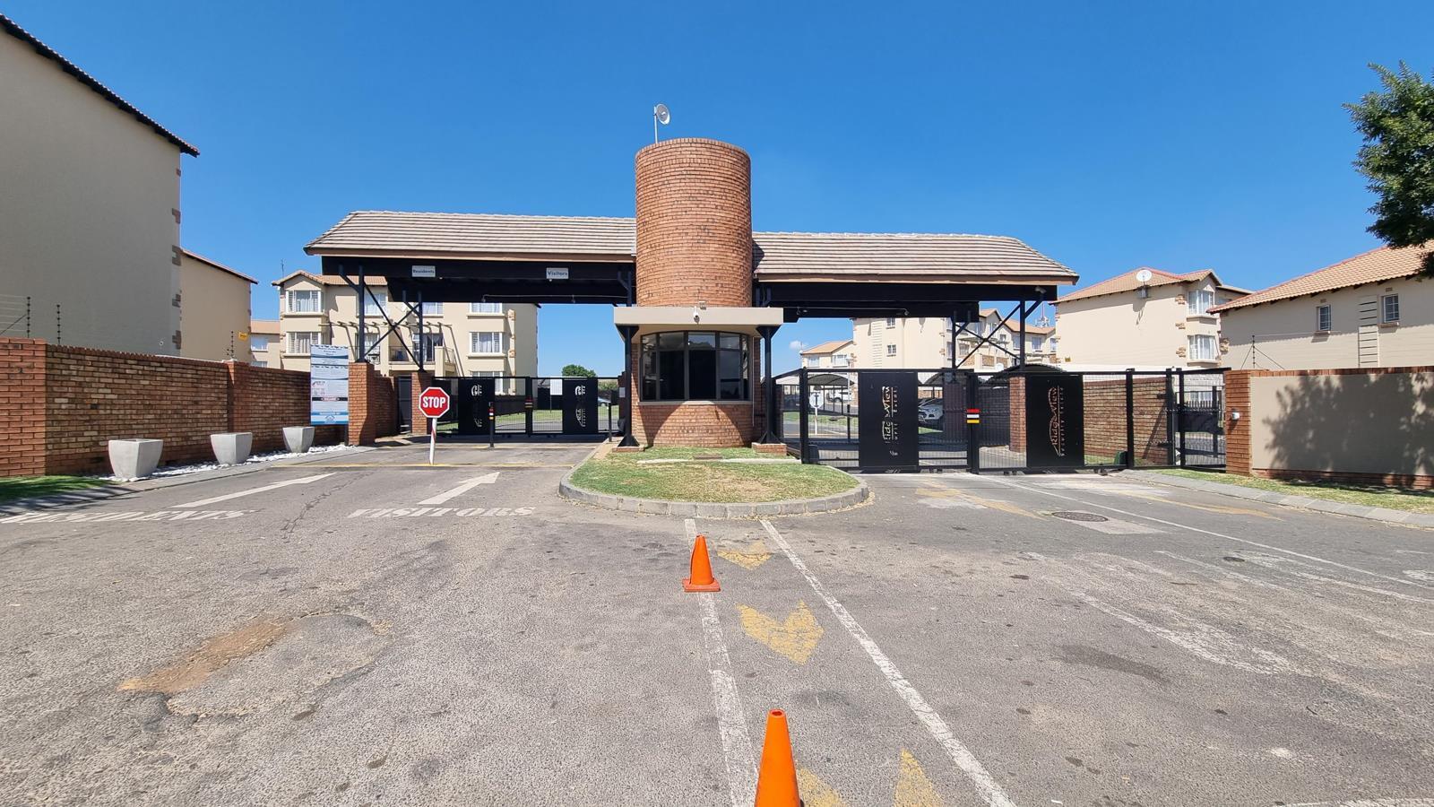 2 Bedroom Apartment in Reyno Ridge