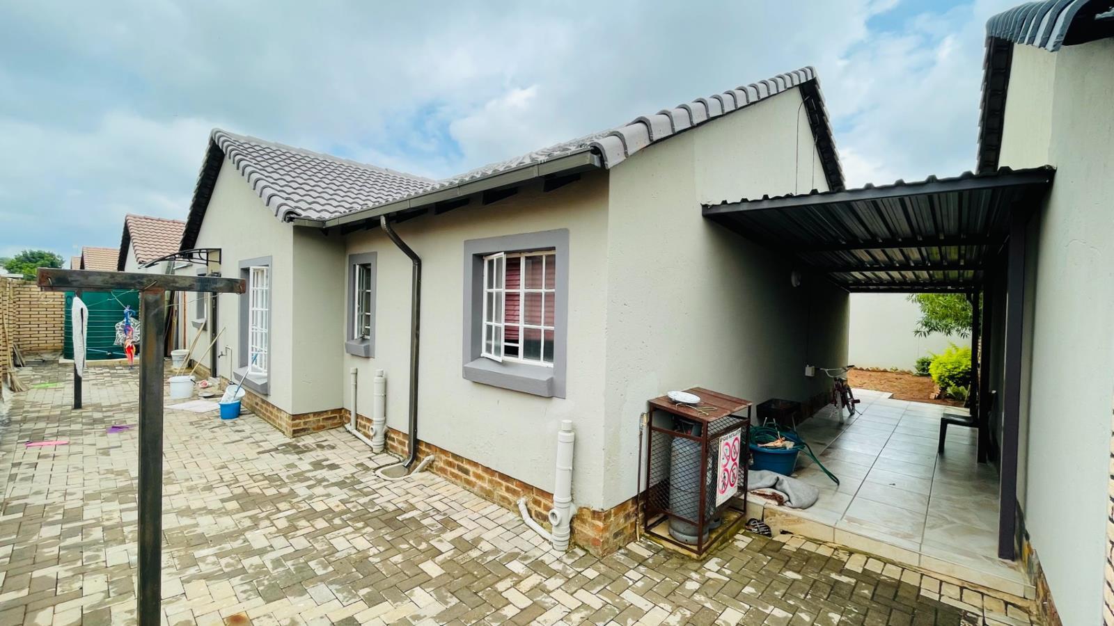 3 Bedroom House in Amandasig