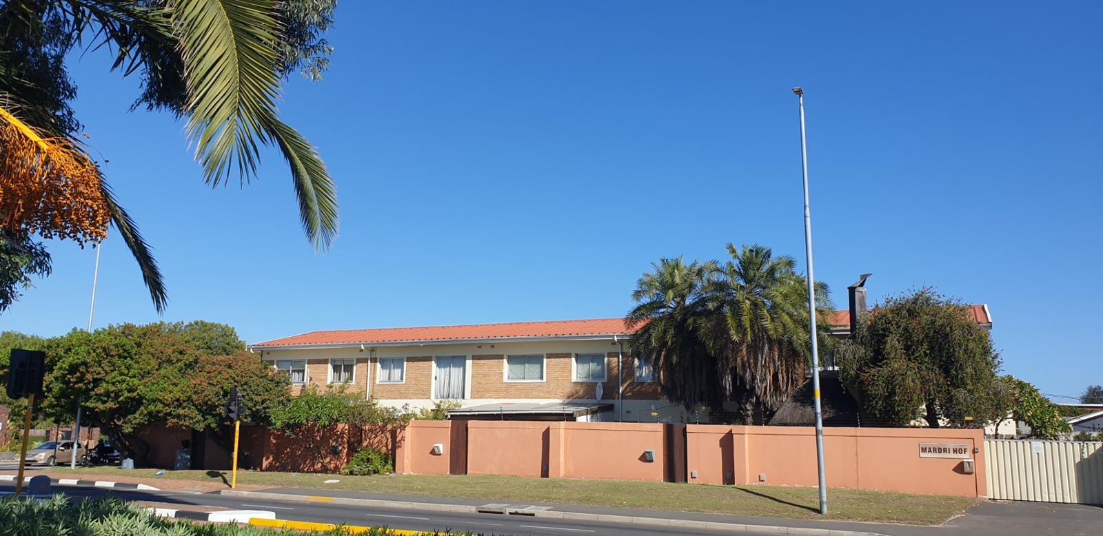 3 Bedroom Apartment in Table View
