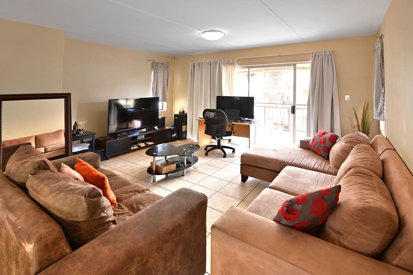 2 Bedroom Apartment in Erand Gardens