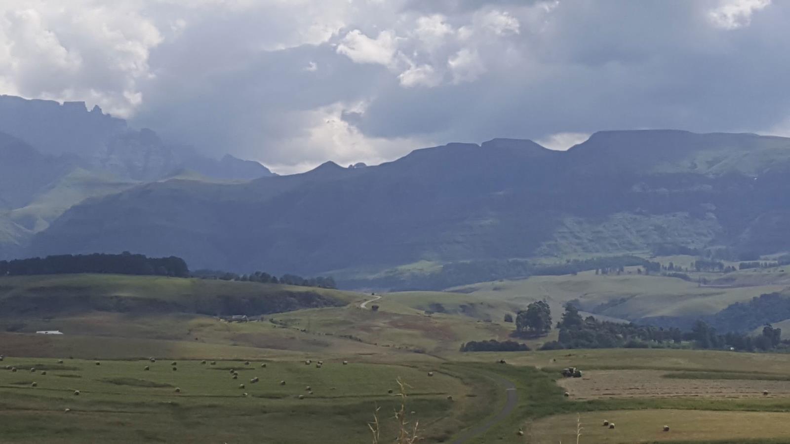 1 670 m² Land available in Cathkin Park