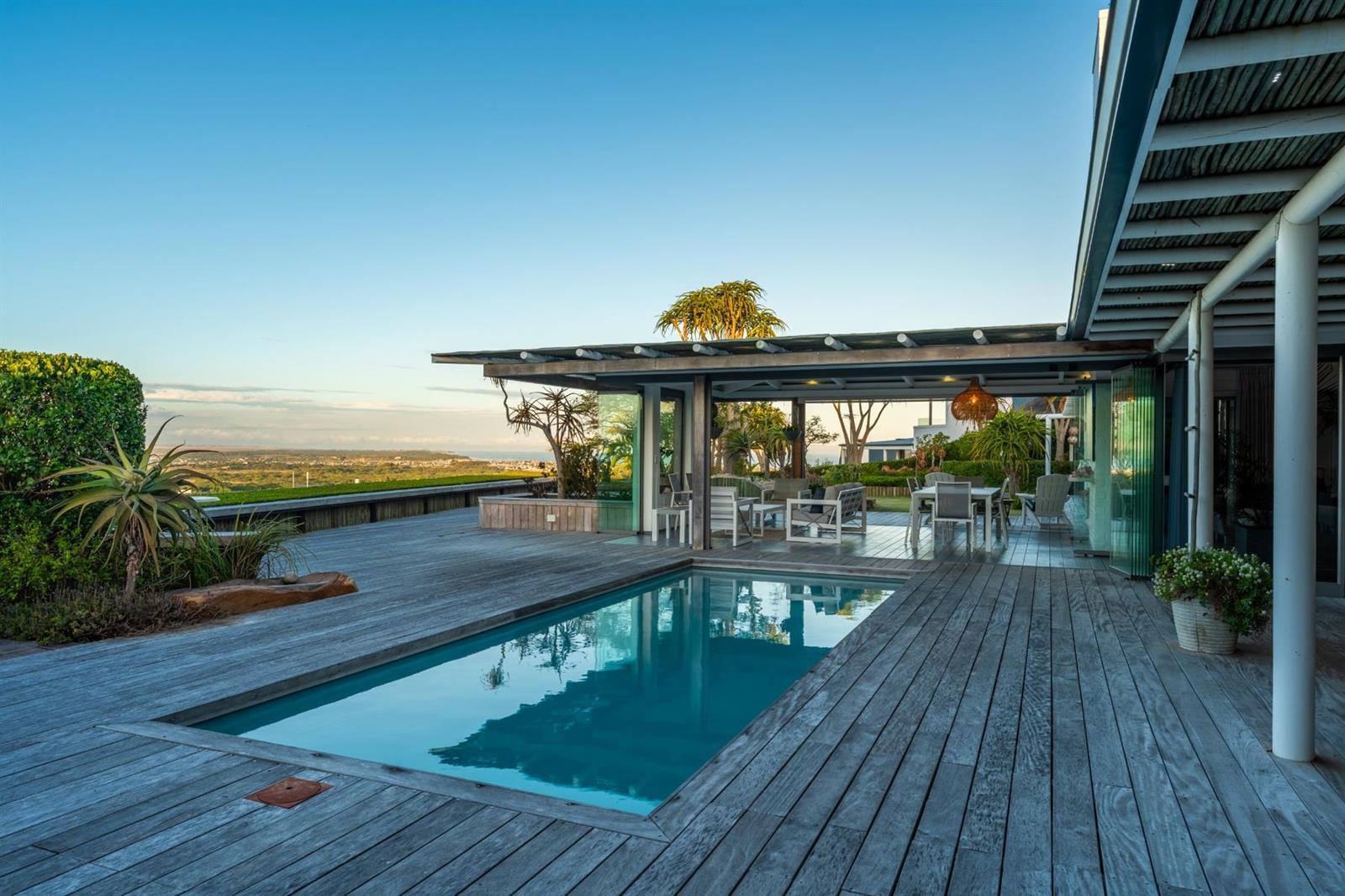 4 Bedroom House in St Francis Links