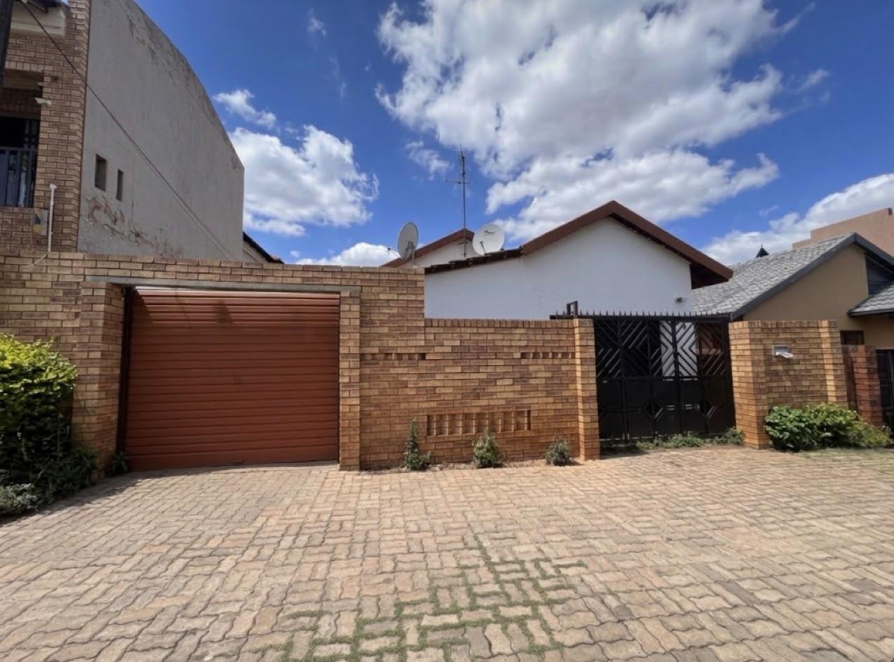 3 Bedroom House in Protea North