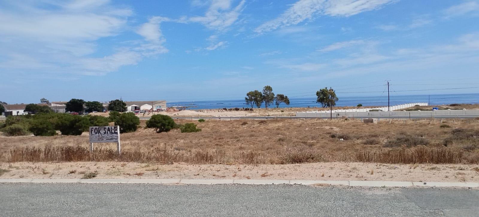 815 m² Land available in Da Gama Bay