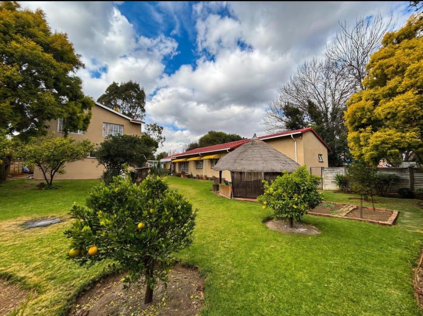 5 Bedroom House in Brackendowns