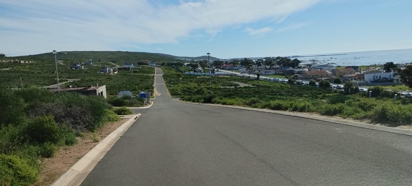 321 m² Land available in St Helena Bay