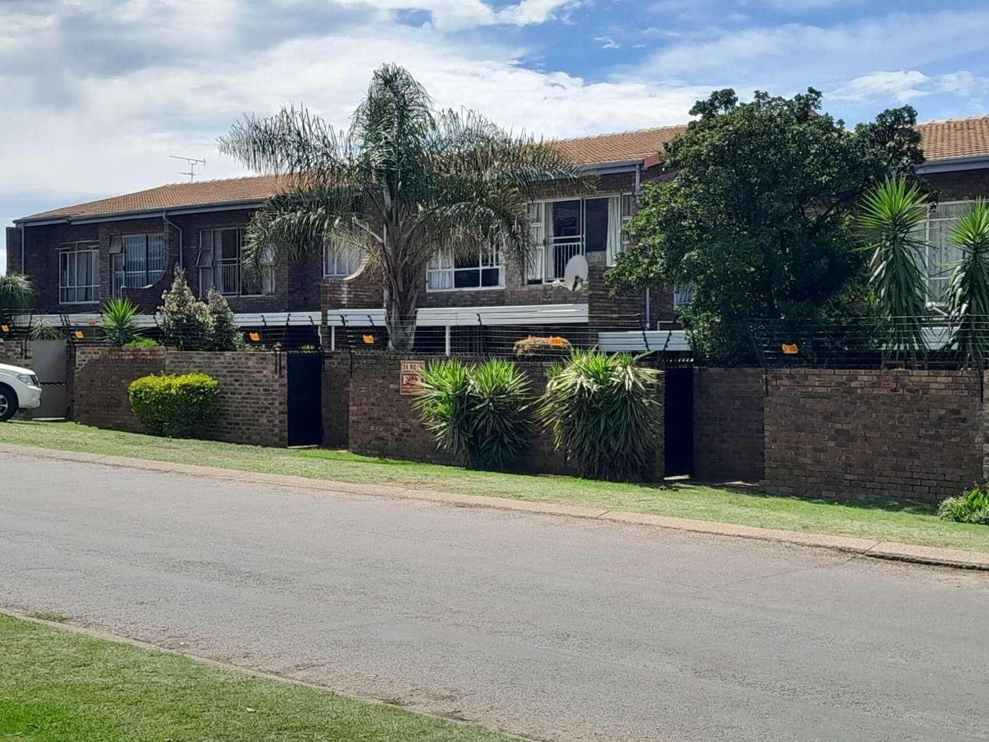 3 Bedroom Townhouse in Brackendowns