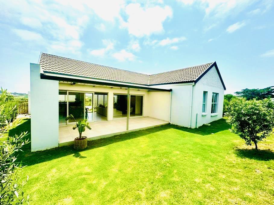 3 Bedroom House in Sheffield Beach