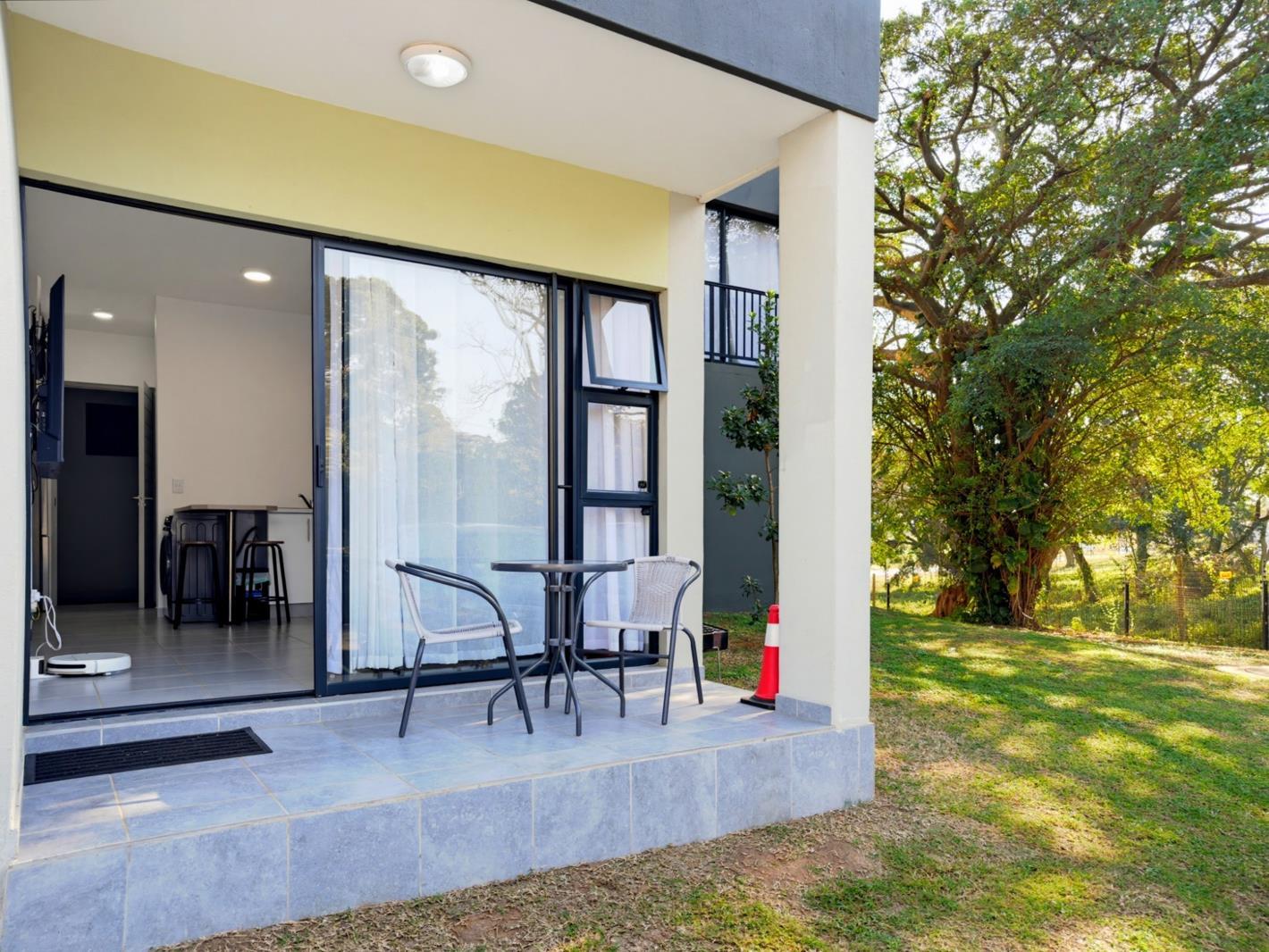 2 Bedroom Apartment in Sheffield Beach