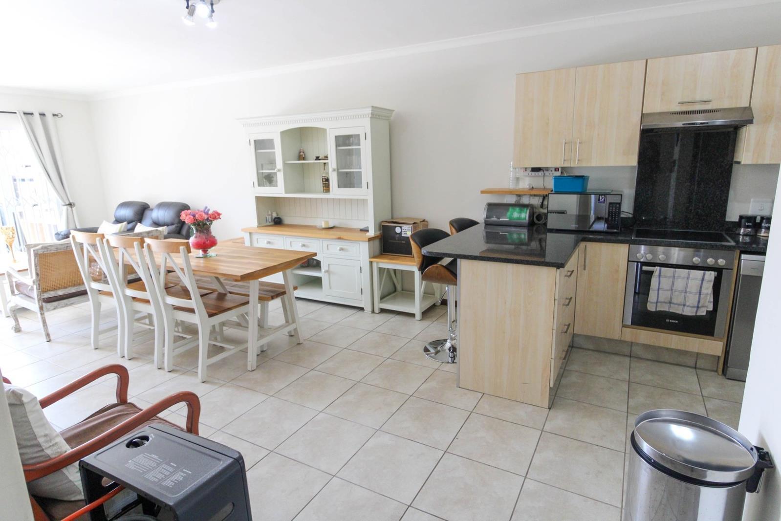 3 Bedroom Apartment in Edenburg