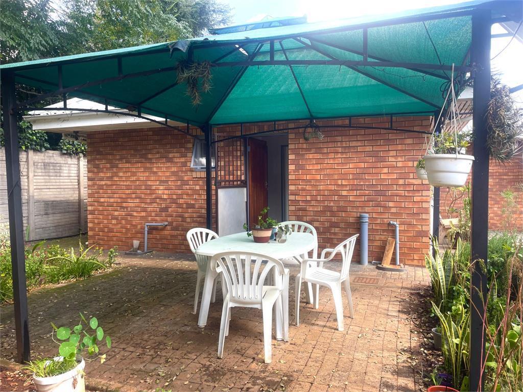 1 Bedroom Garden Cottage in Irene