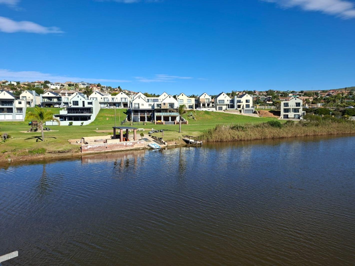 336 m² Land available in Hartenbos