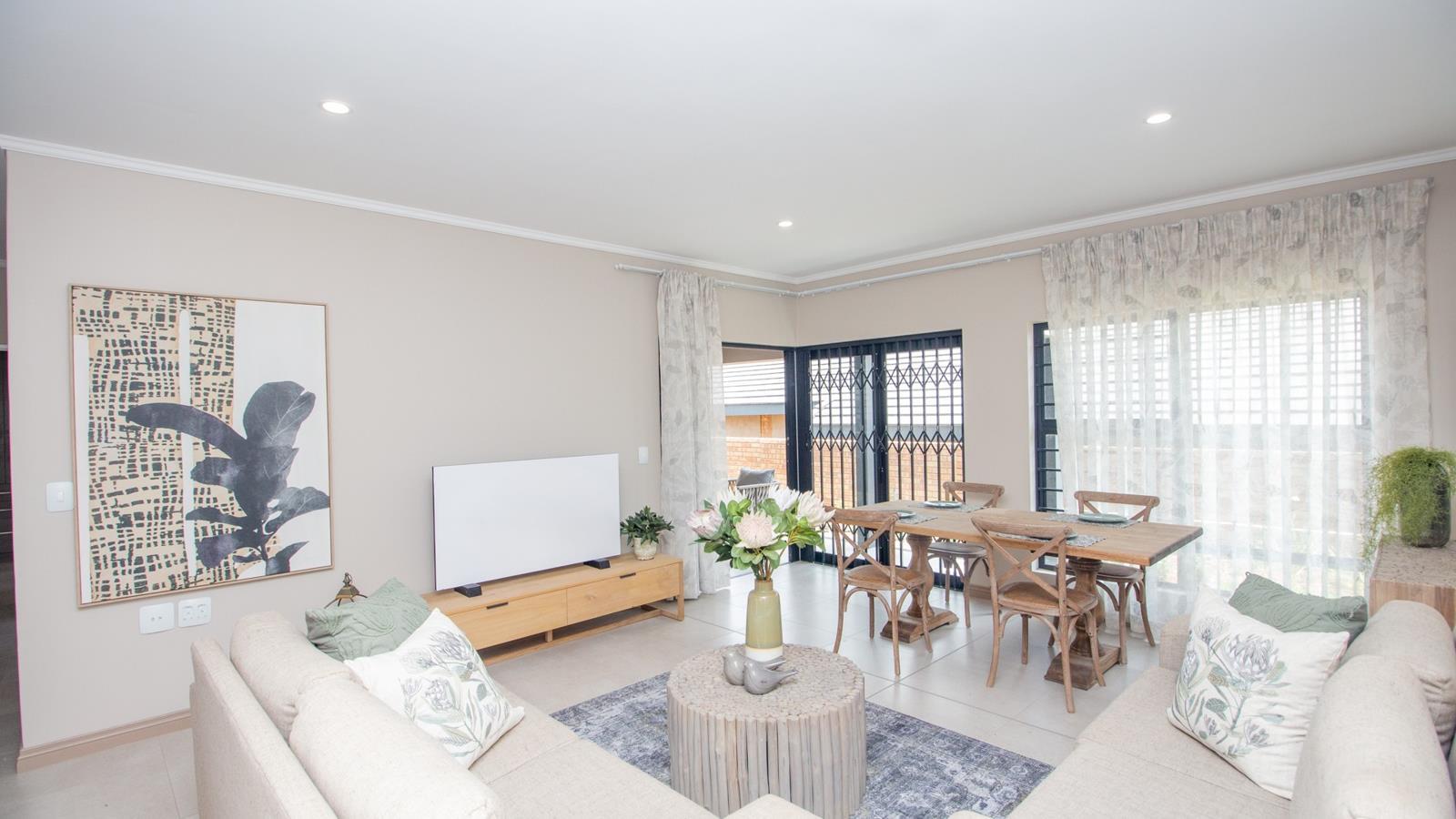 3 Bedroom Simplex in Randpark Ridge