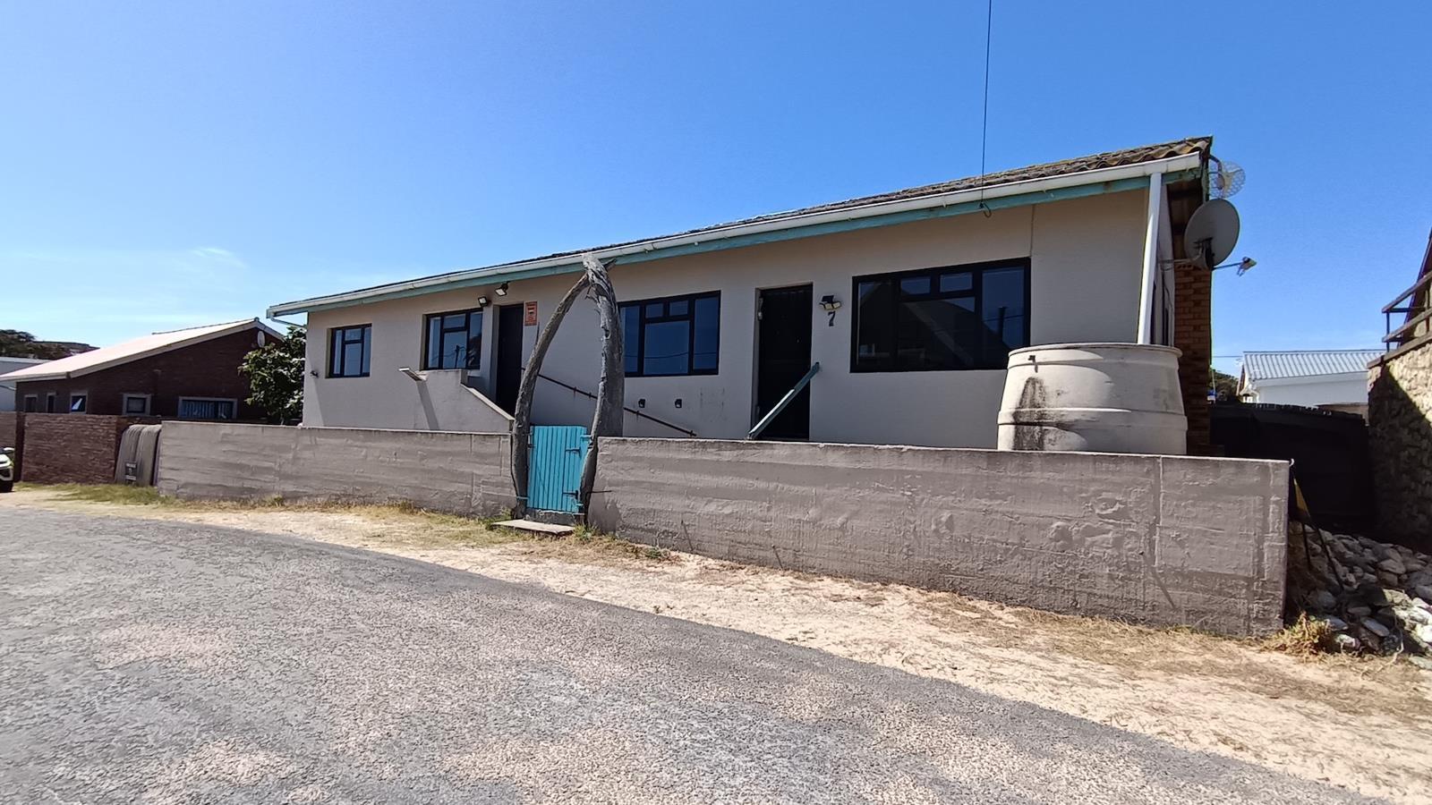 4 Bedroom House in Witsand