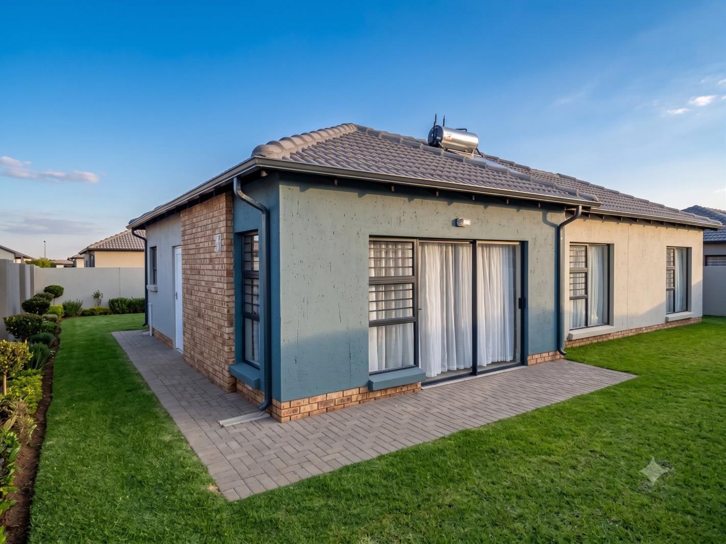 3 Bedroom House in Toekomsrus