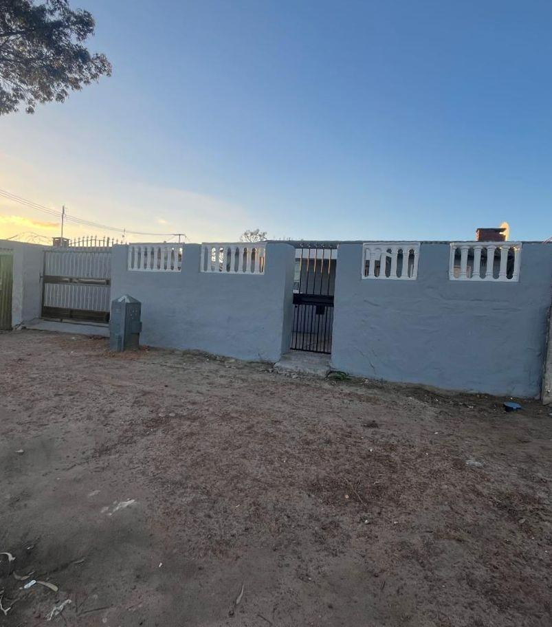 2 Bedroom House in Bonteheuwel