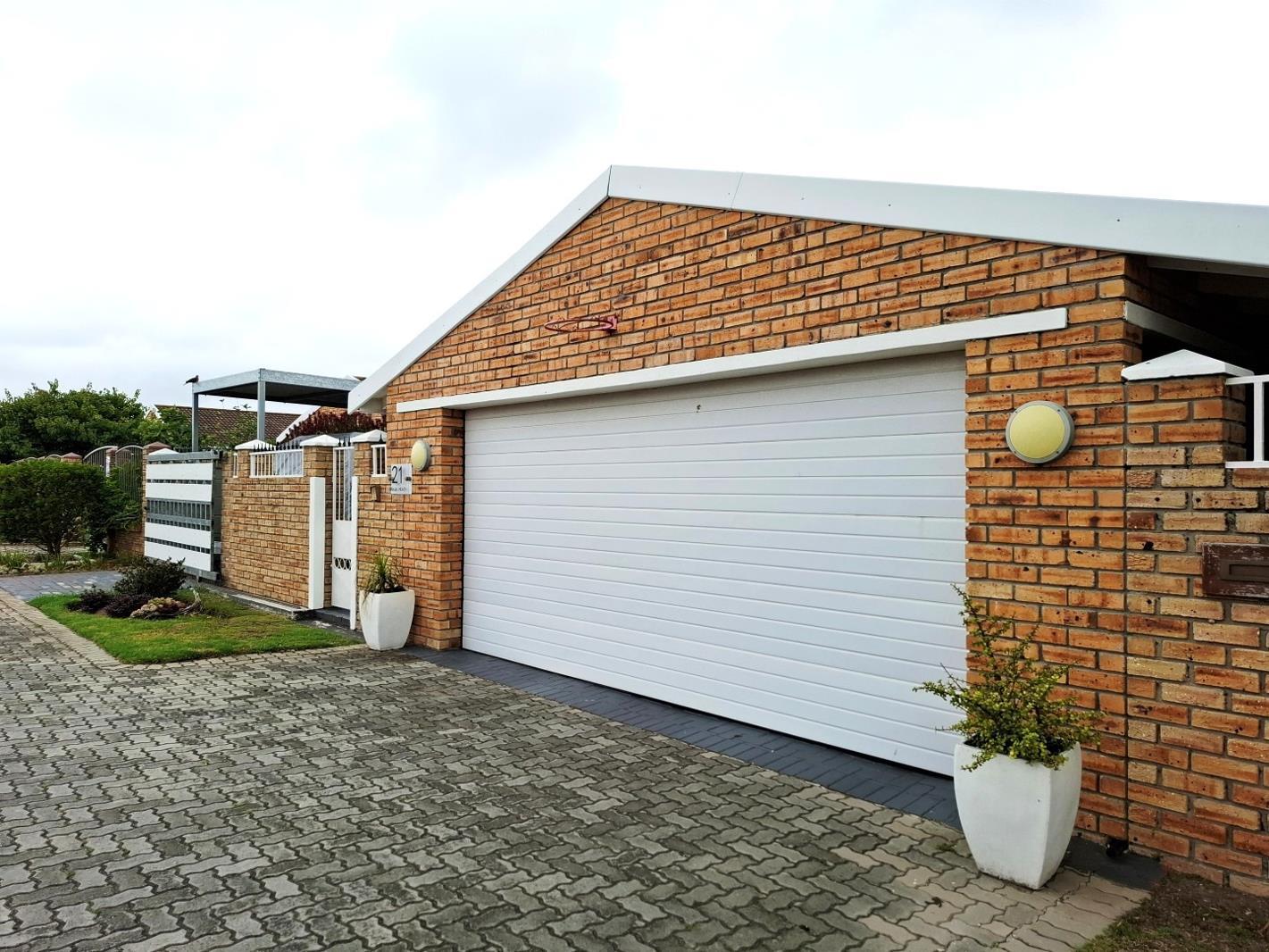 4 Bedroom House in Rowallan Park and surrounds