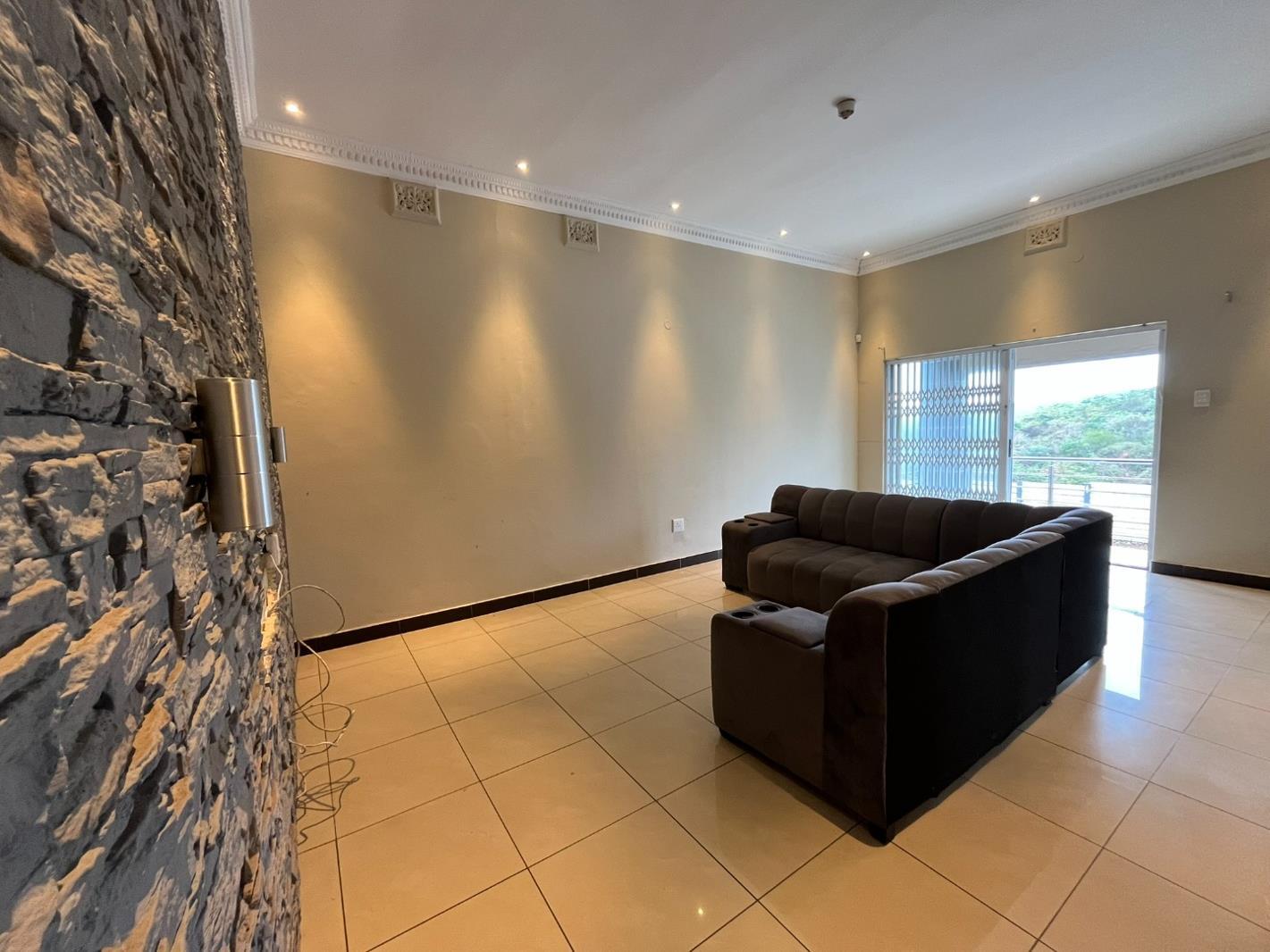 4 Bedroom Townhouse in Hillary