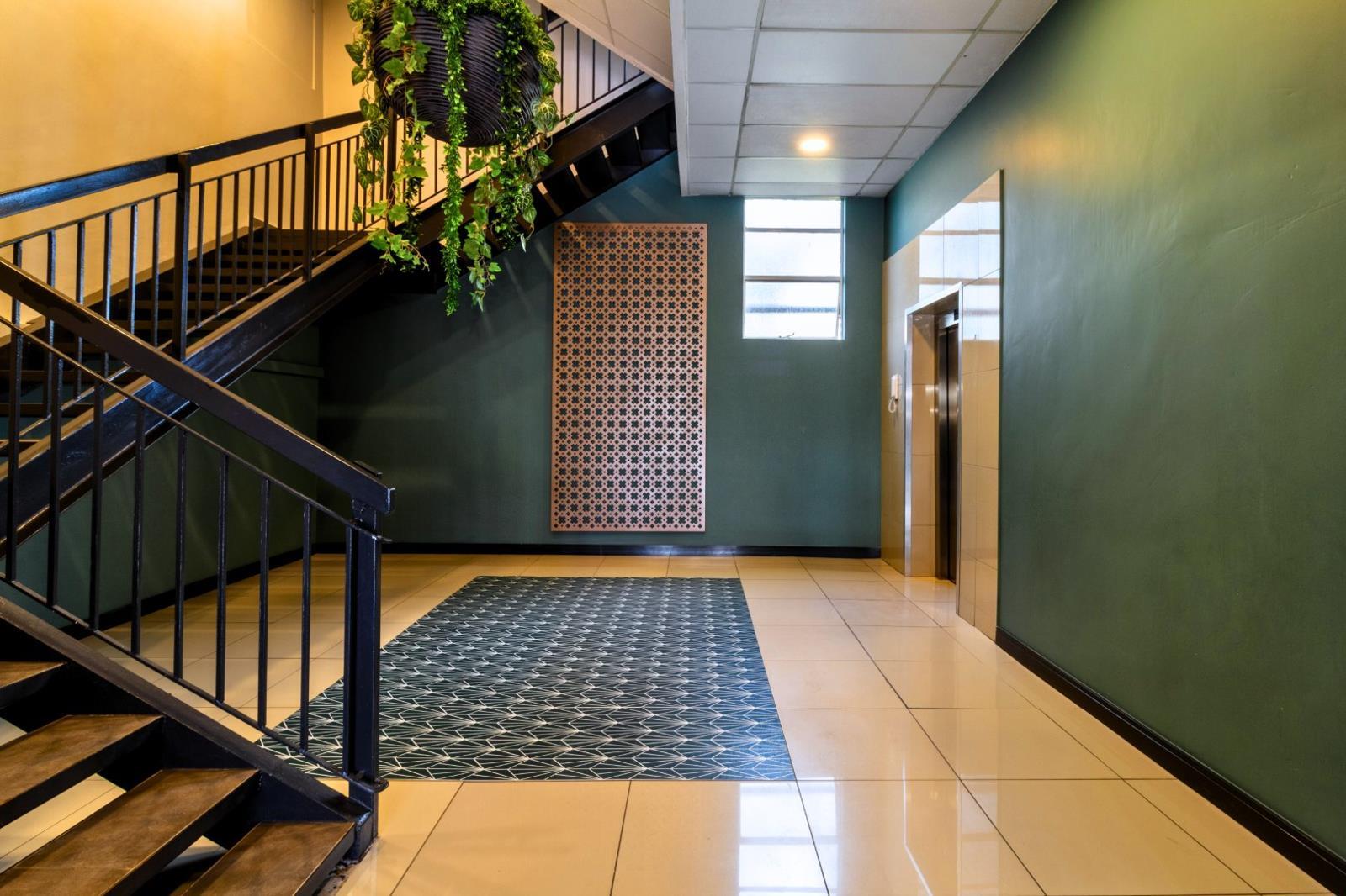 2 Bedroom Apartment in Bryanston