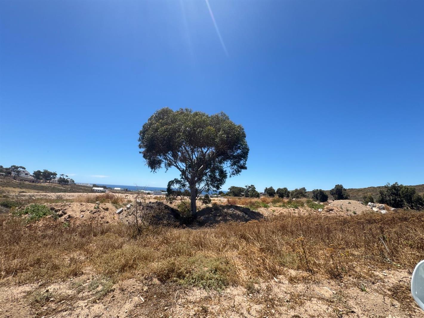 425 m² Land available in St Helena Views