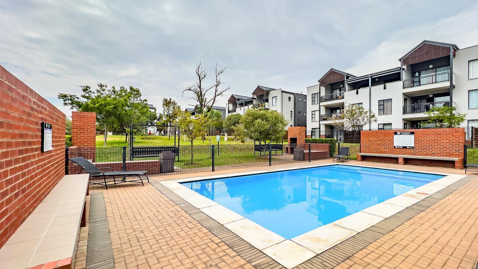 2 Bedroom Apartment in Carlswald Estate