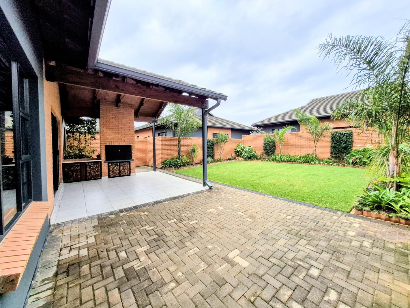 3 Bedroom Townhouse in Rietvalleirand