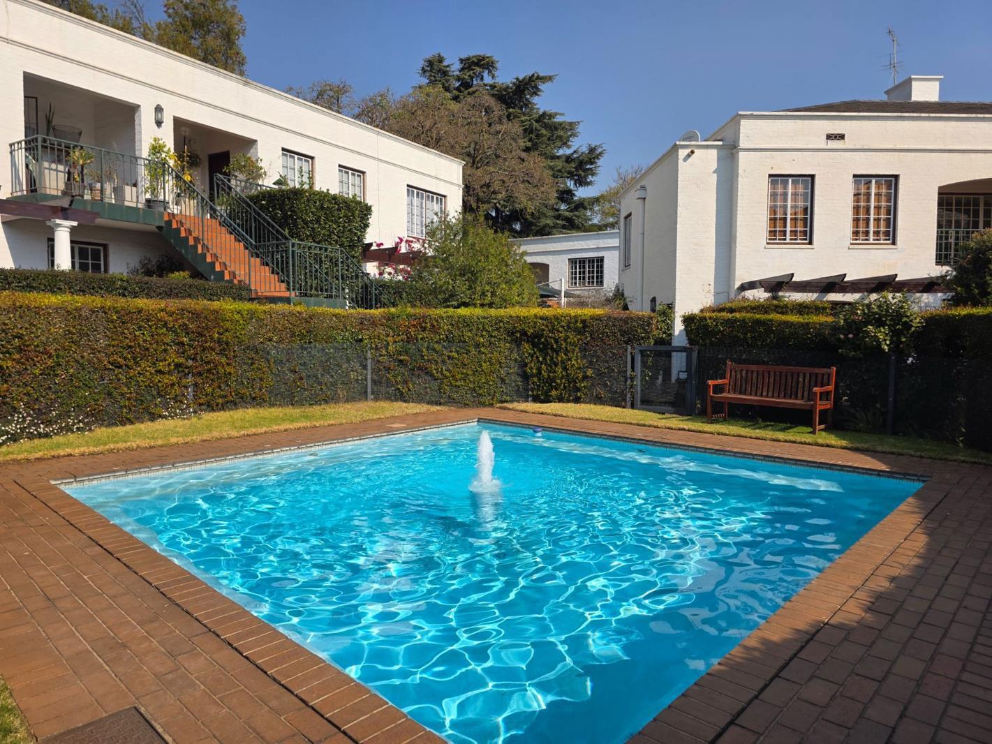 2 Bedroom Apartment in Saxonwold