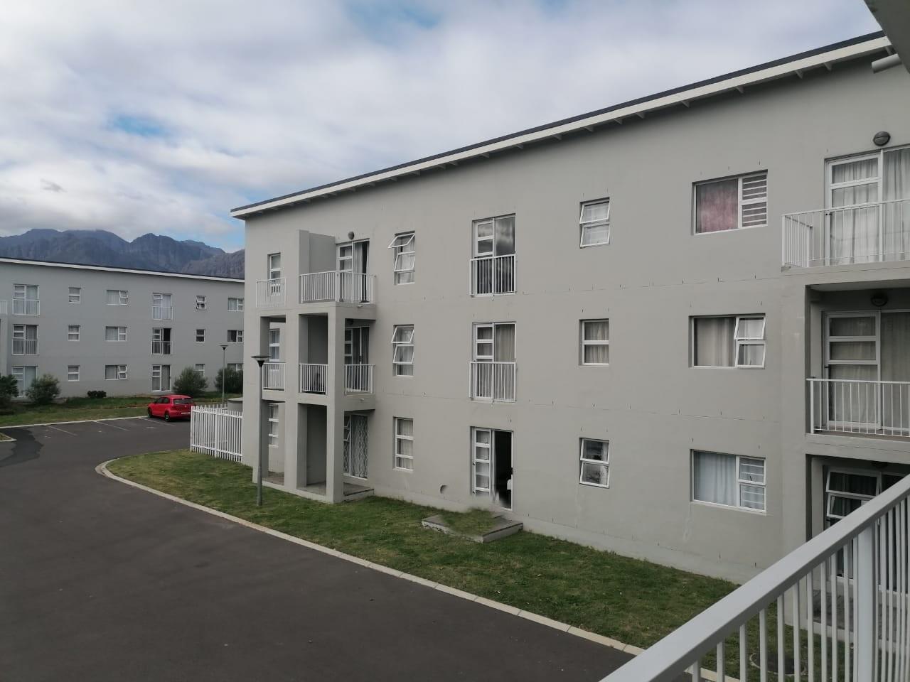1 Bedroom Apartment in Klein Parys