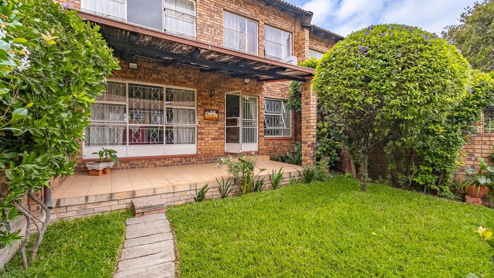 3 Bedroom Townhouse in Ferndale